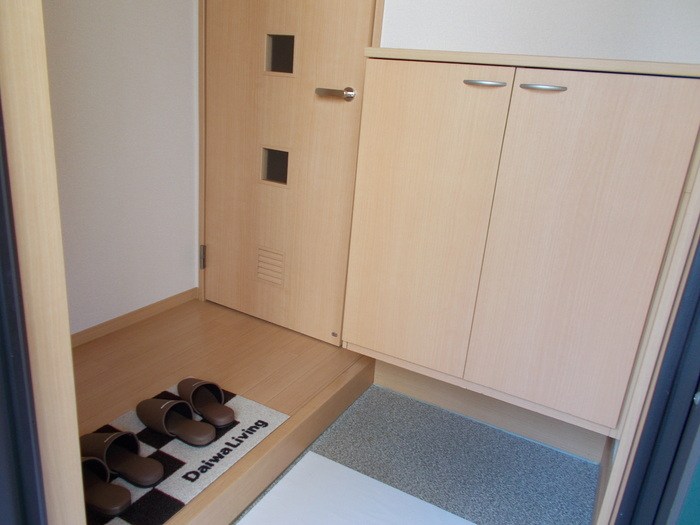 山手ヒルズ壱番館 玄関