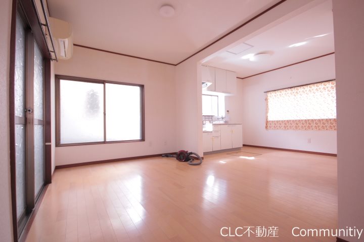 市川市広尾1丁目戸建 リビング