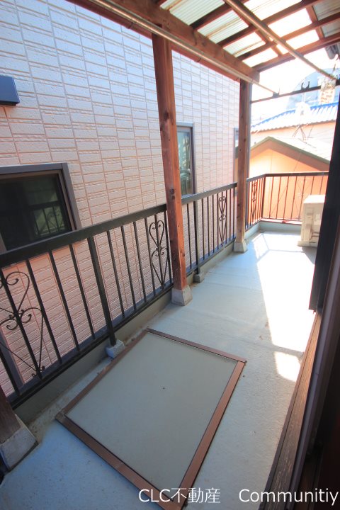 市川市広尾1丁目戸建 ベランダ