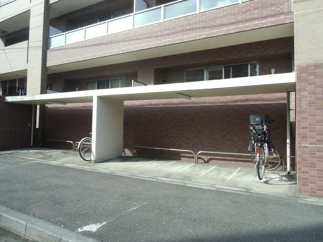 CASA　LIVERTA その他8