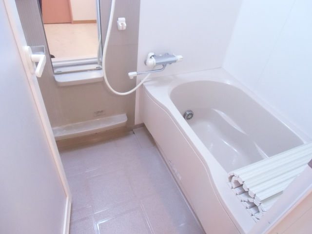 CASA　LIVERTA 風呂画像