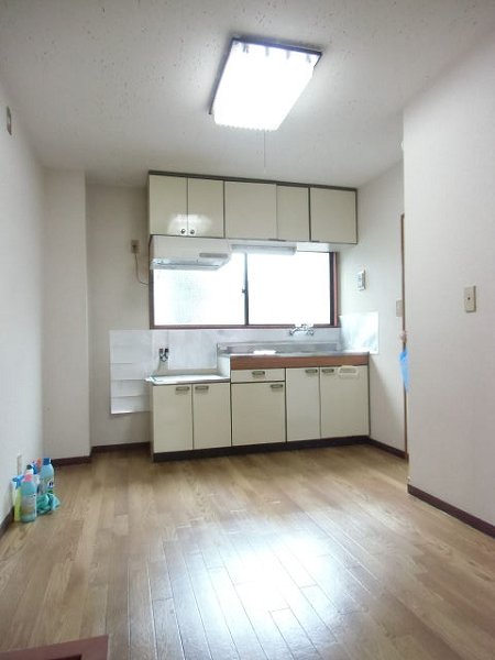 康成ビル リビング