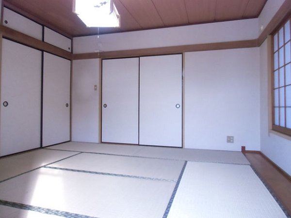 康成ビル ベッドルーム