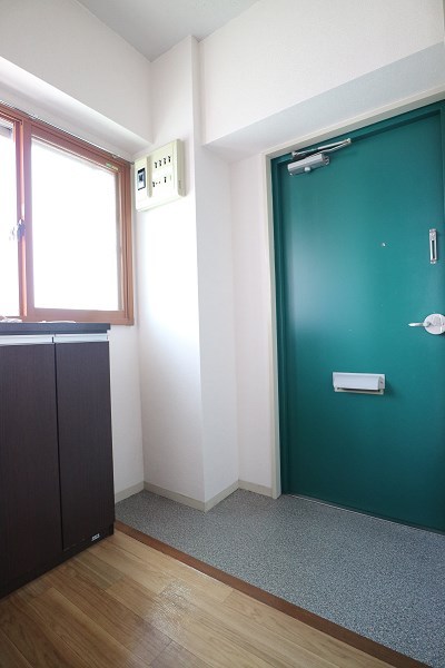 タカハシビル  玄関