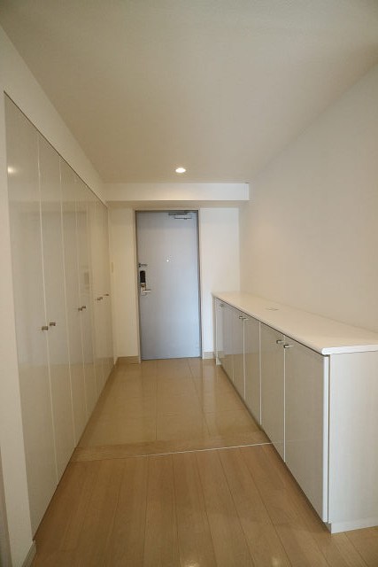 パシフィックロイヤルコートみなとみらいオーシャンタワー  玄関