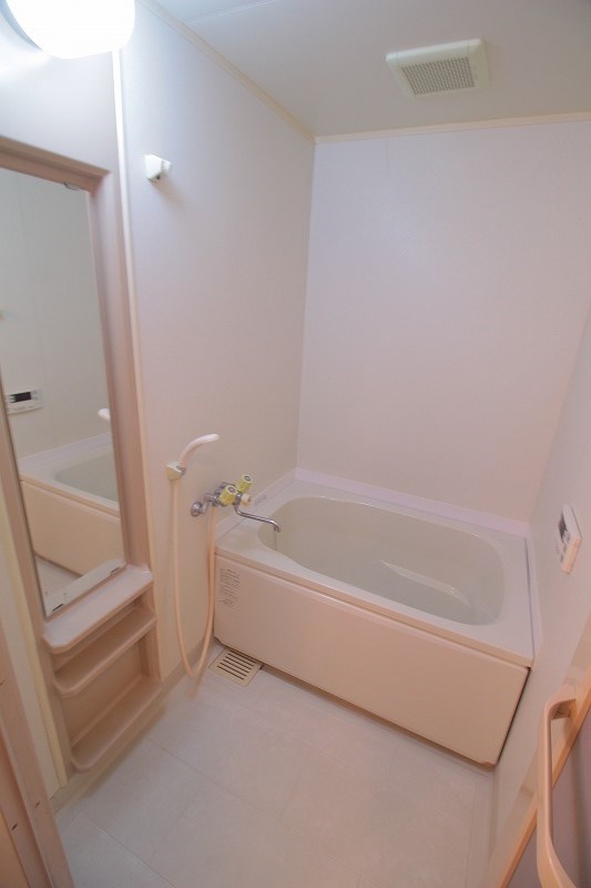 ファミール日の出Ａ棟 風呂画像