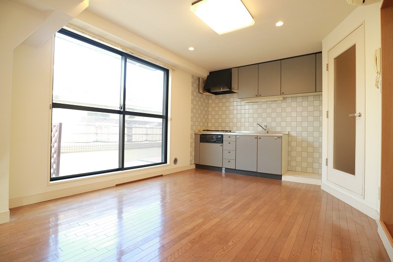 ミヤタビル  リビング