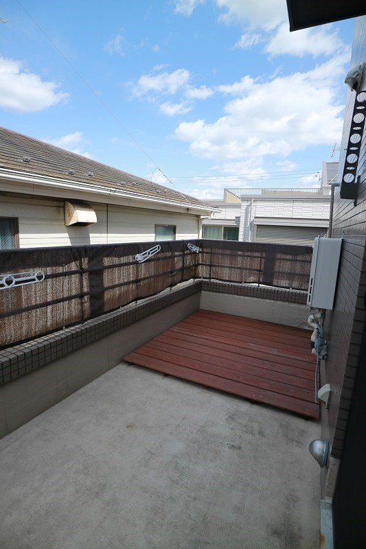 ミヤタビル  ベランダ