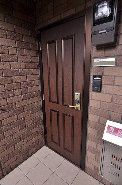 クレスタ広尾 玄関