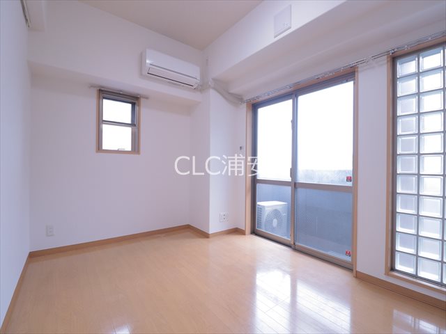 グランシャルム浦安 ベッドルーム