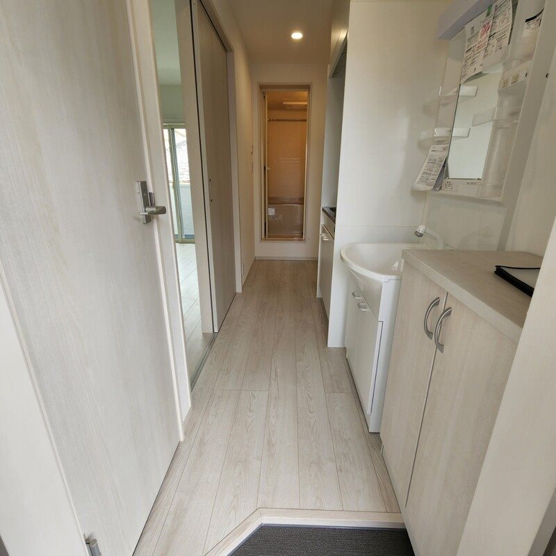 MELDIA南行徳 玄関