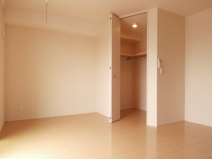 モンシャトー ベッドルーム