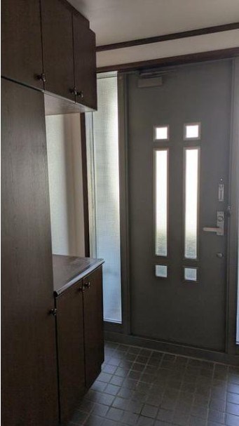 根岸原町テラスハウス 玄関