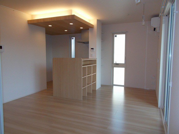 ヴューテラス寺尾の森 リビング