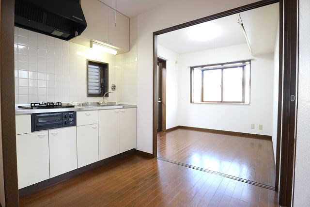 丸惣ビル リビング