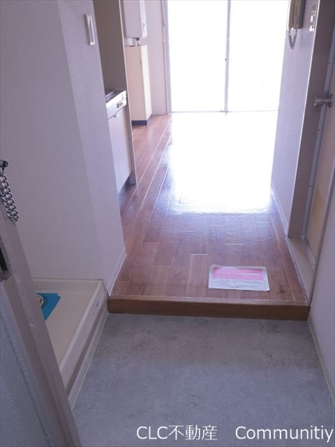 ユーステム浦安 玄関