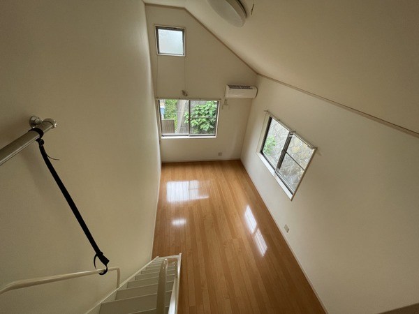 Flora Isogo その他5