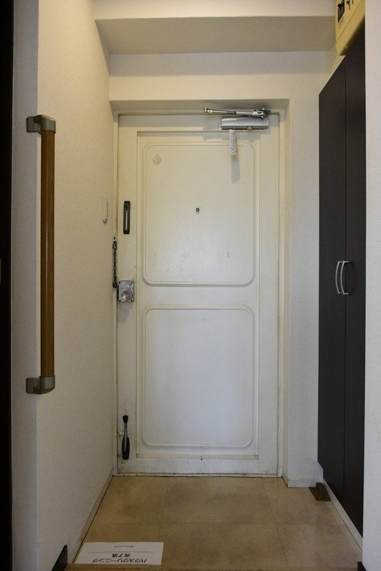 東カングランドマンション磯子 玄関