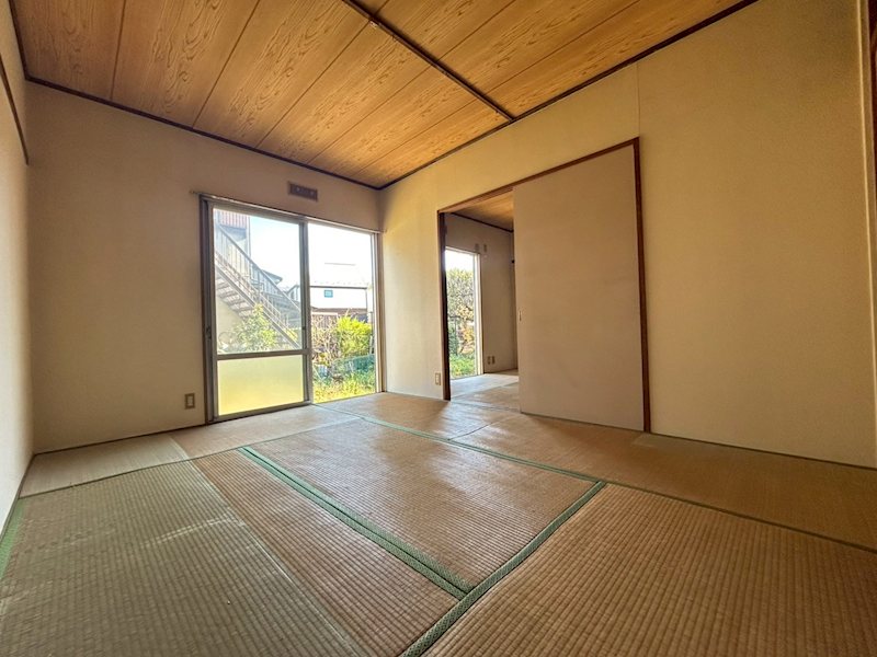 西田ハイツ ベッドルーム