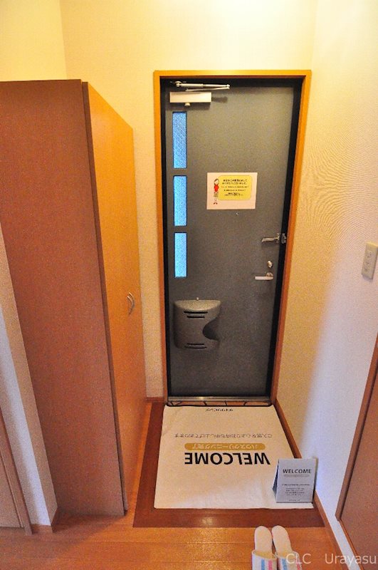 イン　クローバー 玄関