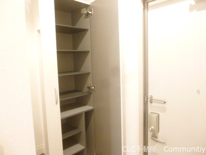 プラムブロッサム　サウス 玄関