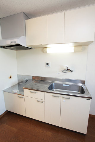 ゴールドベル新川崎 キッチン