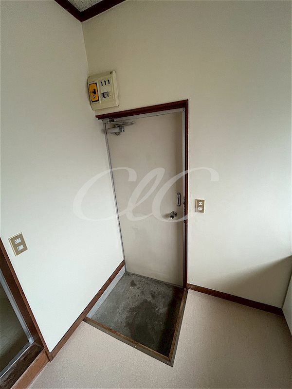 第二菱沼コーポ 玄関