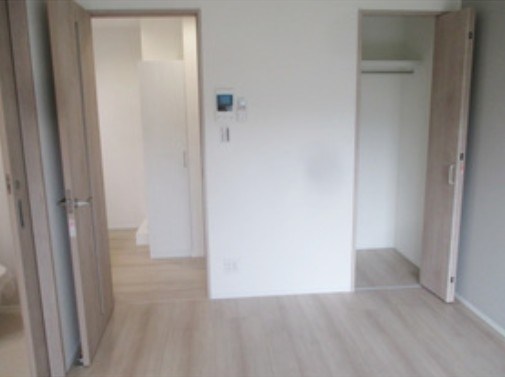 LaRochelle杉田 玄関