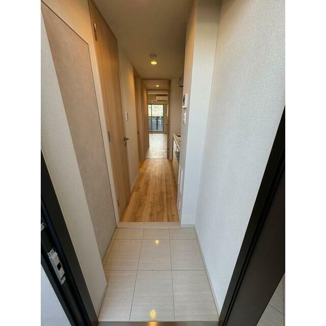 ラグゼナ磯子 玄関