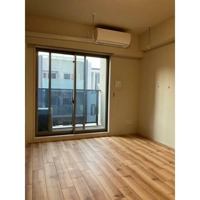 ラグゼナ磯子 リビング