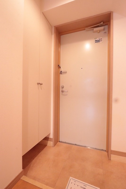 市川妙典レジデンス 玄関