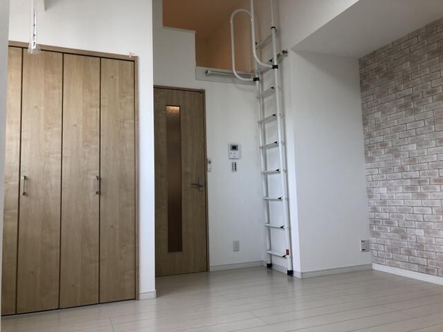 スカイレジデンスARA横浜弘明寺 リビング