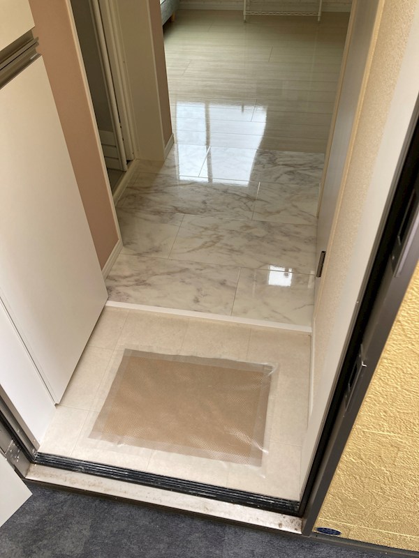 クレセントパーク六浦 玄関