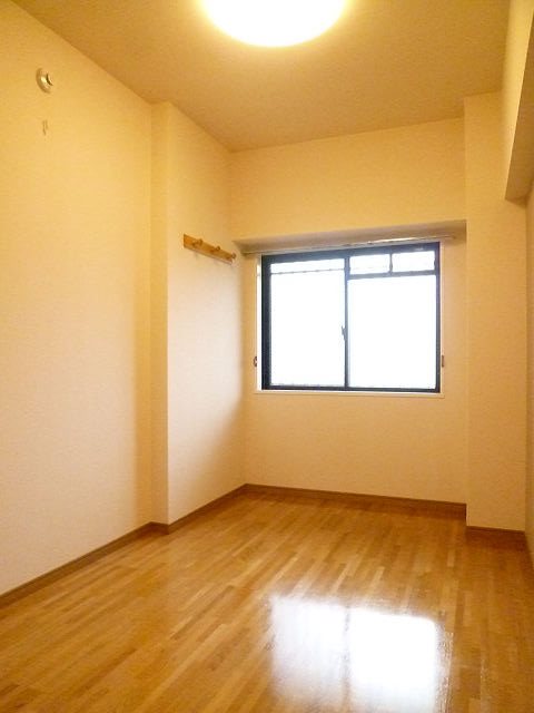 新川崎ロイヤルパレス ベッドルーム