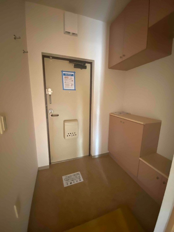 エテルニテ 玄関