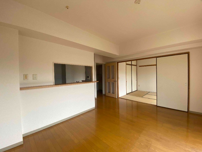 エテルニテ リビング