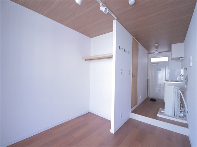 モア5 ベッドルーム