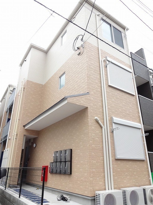 ワイズ横浜井土ヶ谷Sｔ 外観