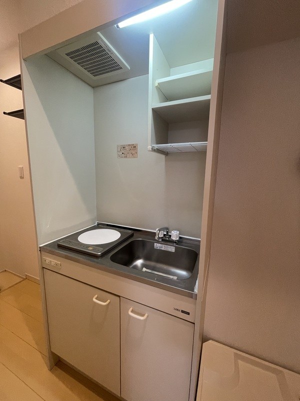 ワイズ横浜井土ヶ谷Sｔ キッチン