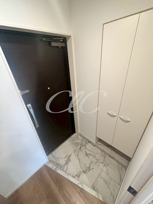 カスタリア旗の台 玄関