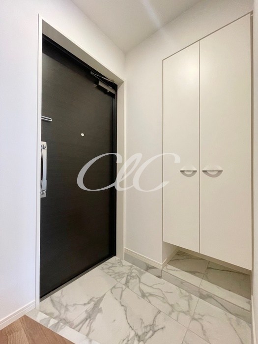 カスタリア旗の台 玄関