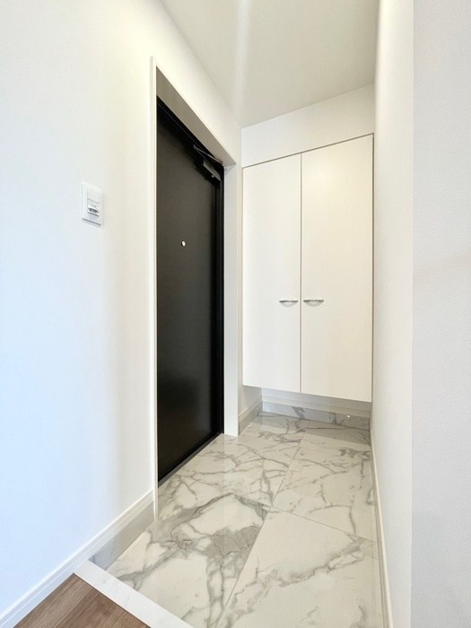 カスタリア旗の台 玄関