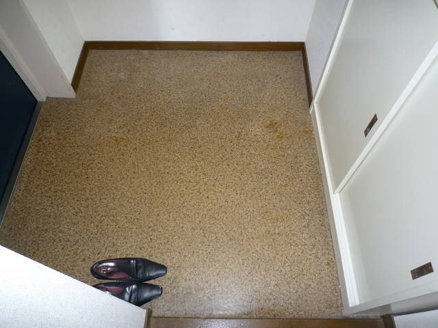 正木屋ビル 玄関