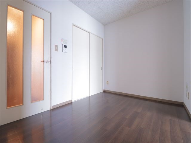 シャトーヤジマ リビング