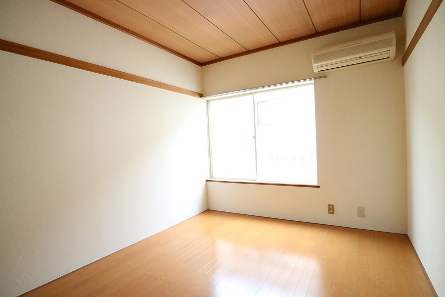 サニーウィング リビング