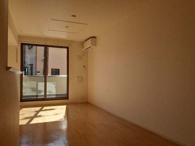 ヴィラ　コンテール リビング