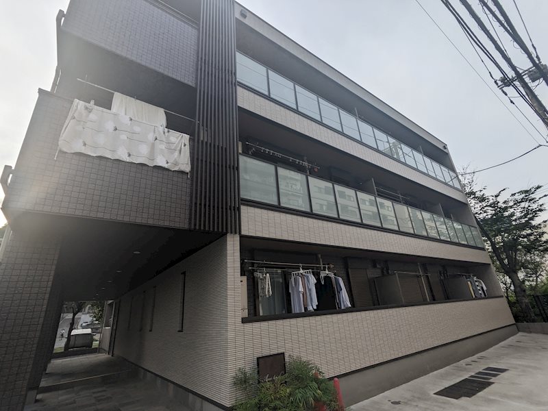 アヴェクトワベー 外観