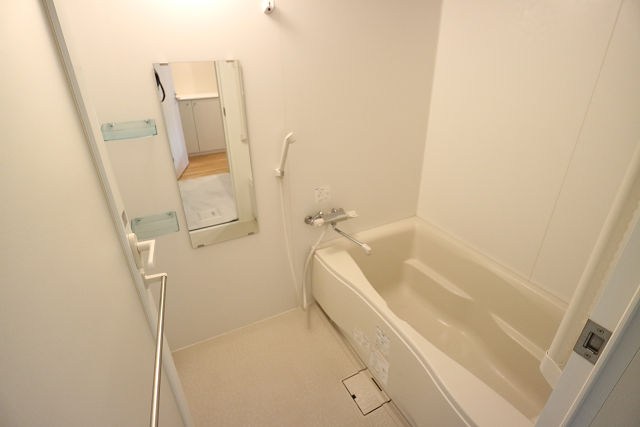 パシフィックロイヤルコートみなとみらいアーバンタワー 風呂画像