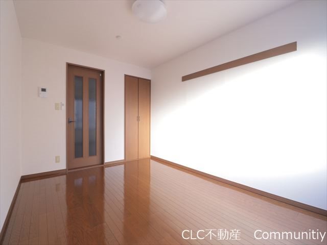 クレセールK ベッドルーム