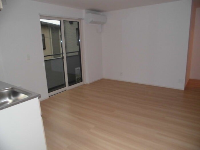 新川崎ヴィラージュA リビング